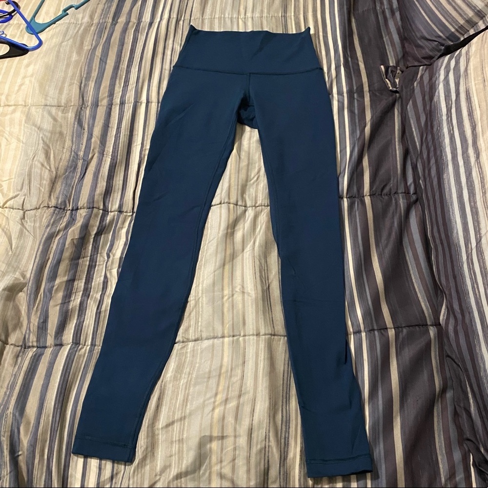 Lululemon leggings 28”